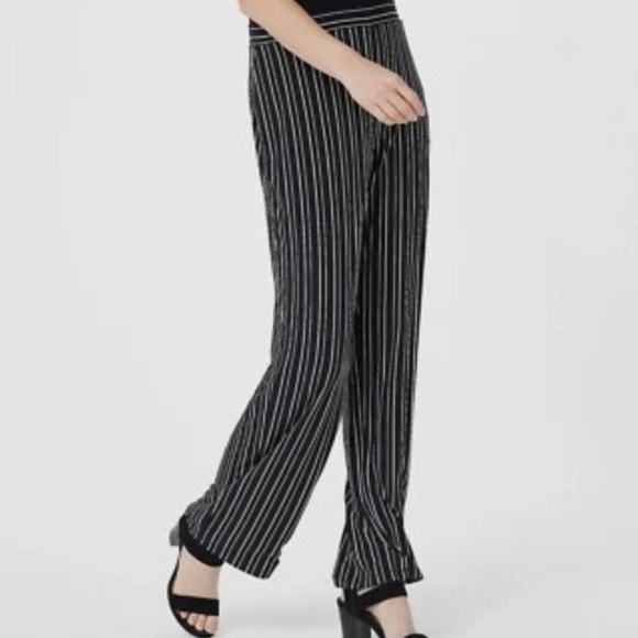 Susan GRAVER  Liquid Chic Striped Black Wide-Leg Pants - Picture 1 of 6